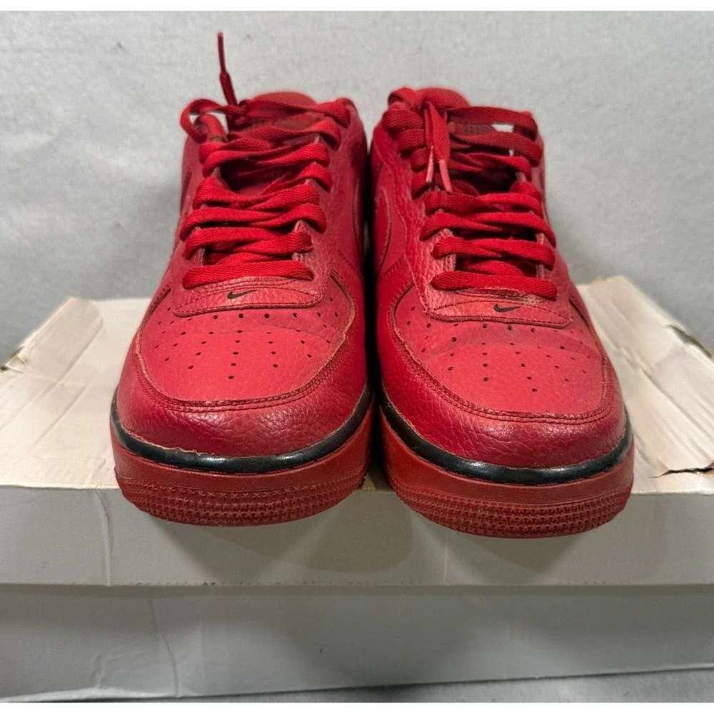 Nike Air Force 1 Low 07 LV8 Mens Gym Red Black Stars 488298-627 Size 9